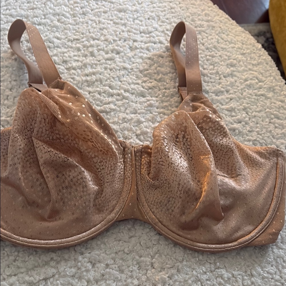 Wacoal 855303 Back appeal bra Sz. 34G
Retail 88.00